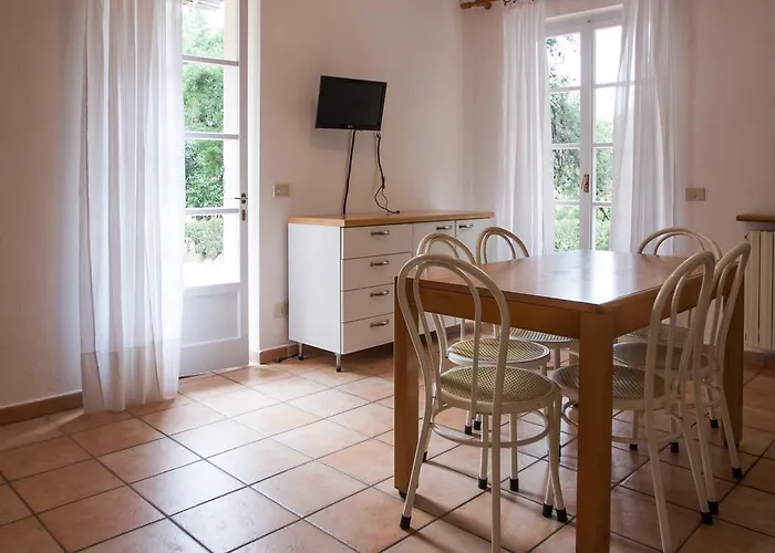 Ξενοδοχείο με διαμερίσματα Le Mimose Procchio (Isola d'Elba)