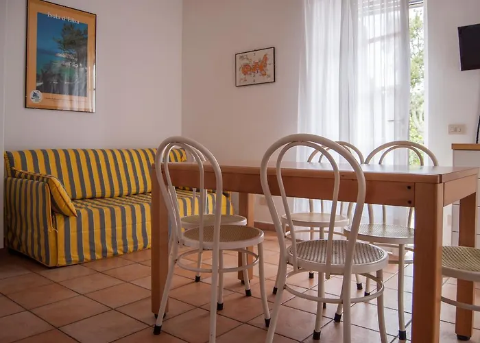 Ξενοδοχείο με διαμερίσματα Le Mimose Procchio (Isola d'Elba)